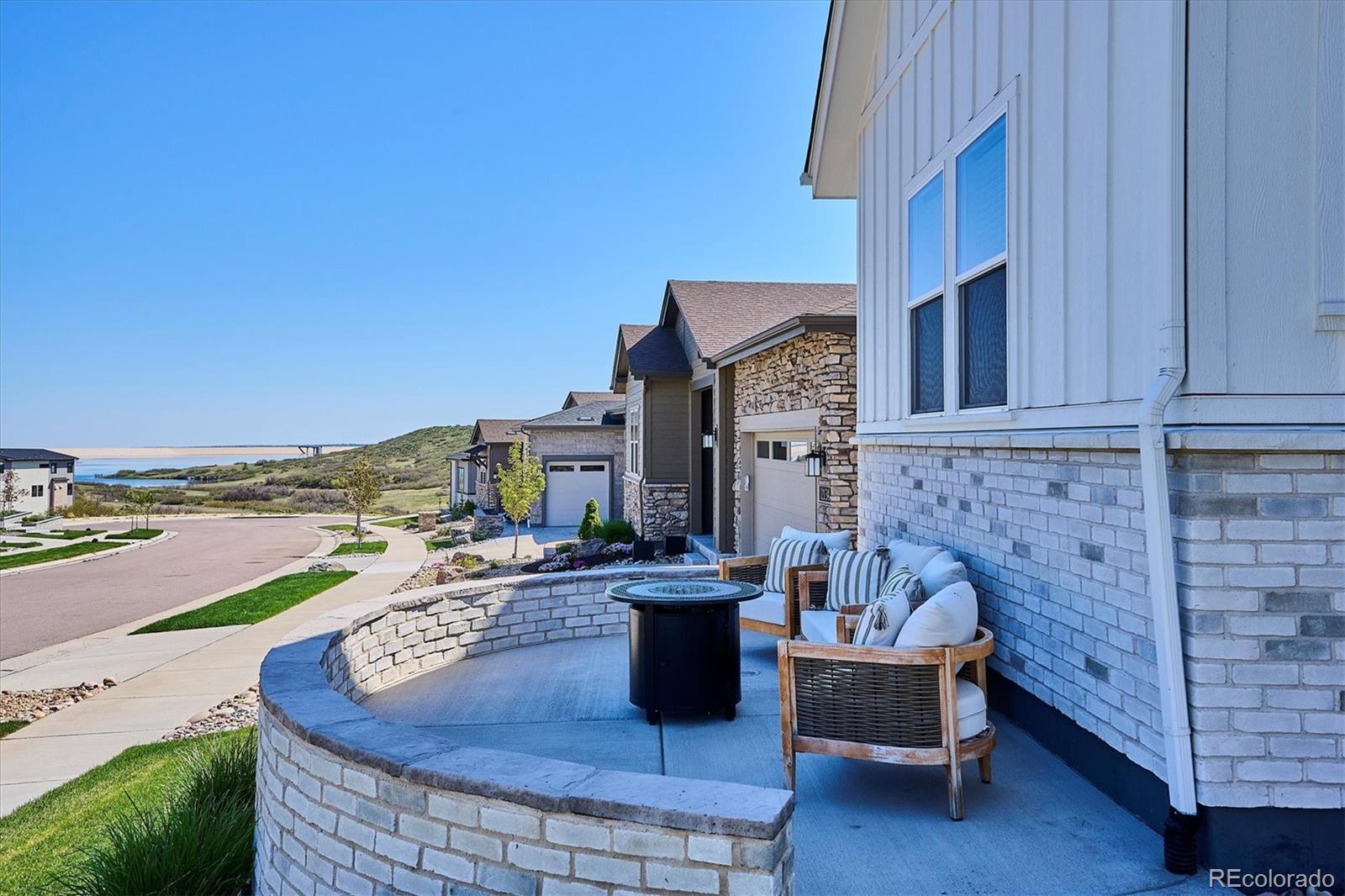 2124 Bellcove Drive