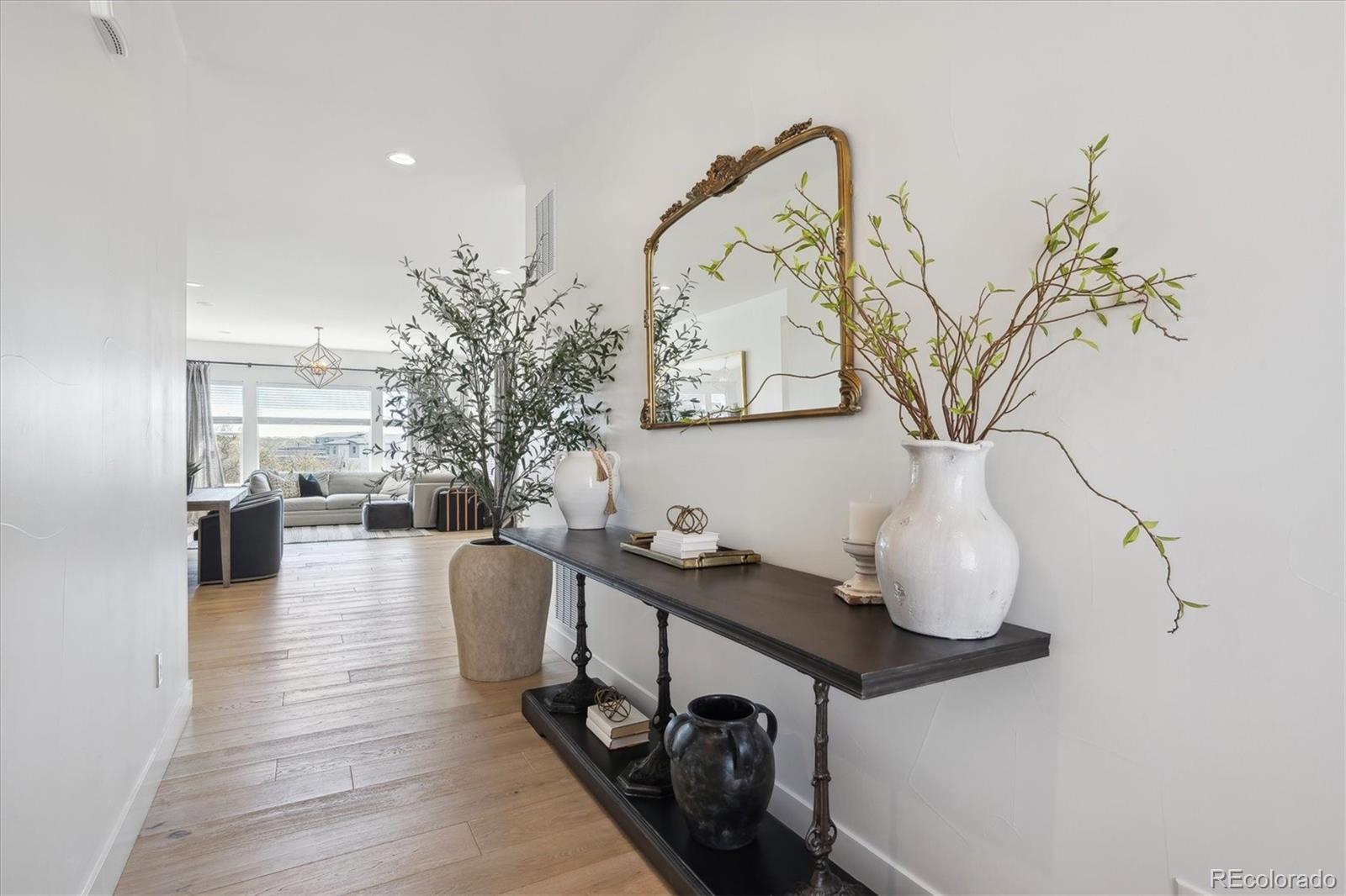 2124 Bellcove Drive