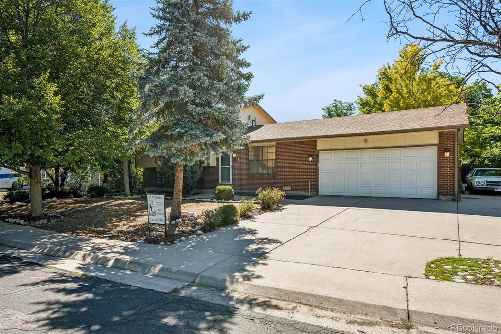 Photo of 1858 E 98th Avenue, Thornton, CO 80229 (MLS # 9040916)