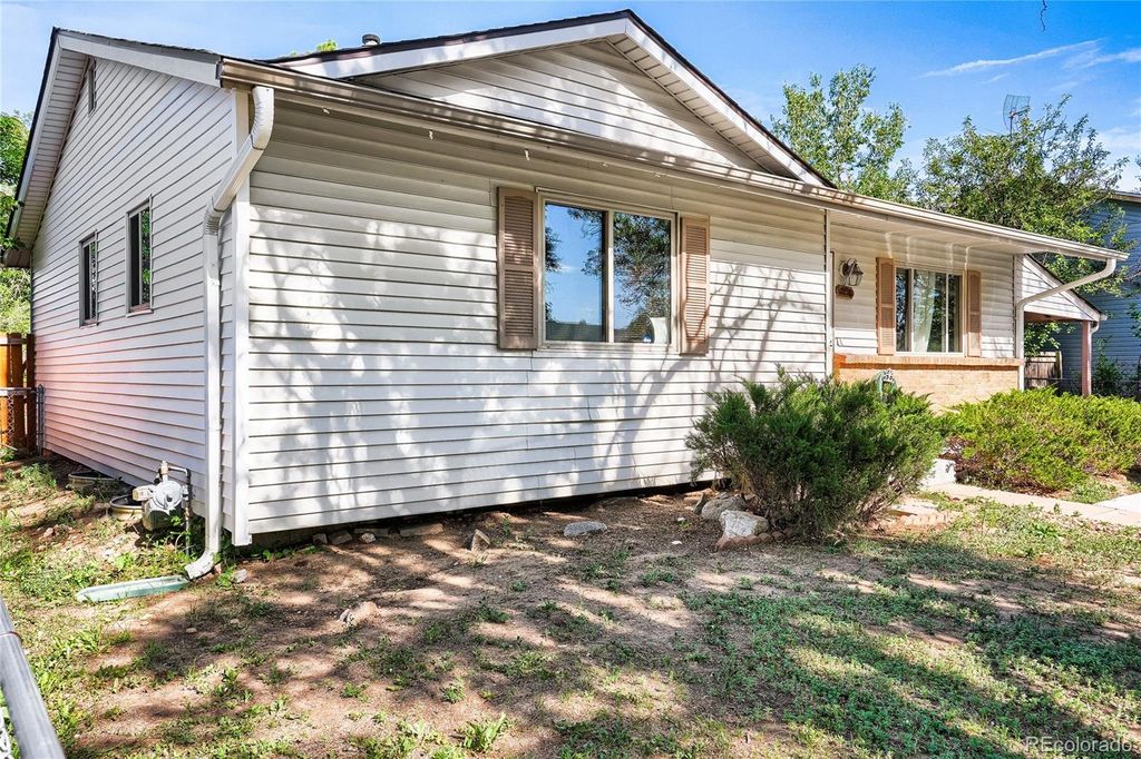 Photo of 1236 Olathe Street, Aurora, CO 80011 (MLS # 4616114)