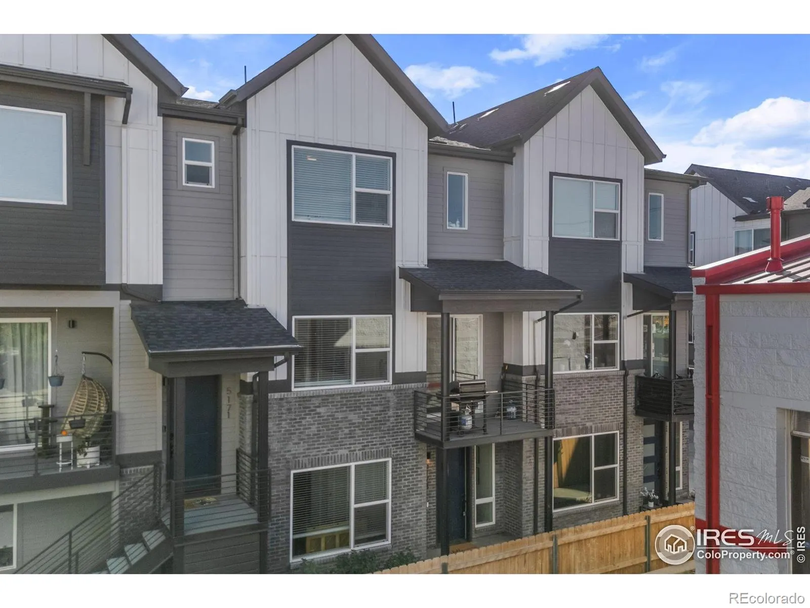 MLS: IR1033635