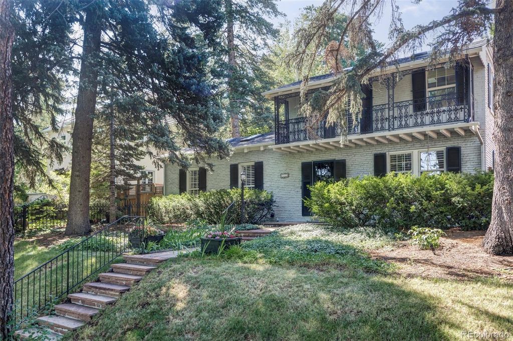 Photo of 4824 E 6th Ave Pkwy, Denver, CO 80220 (MLS # 9742446)