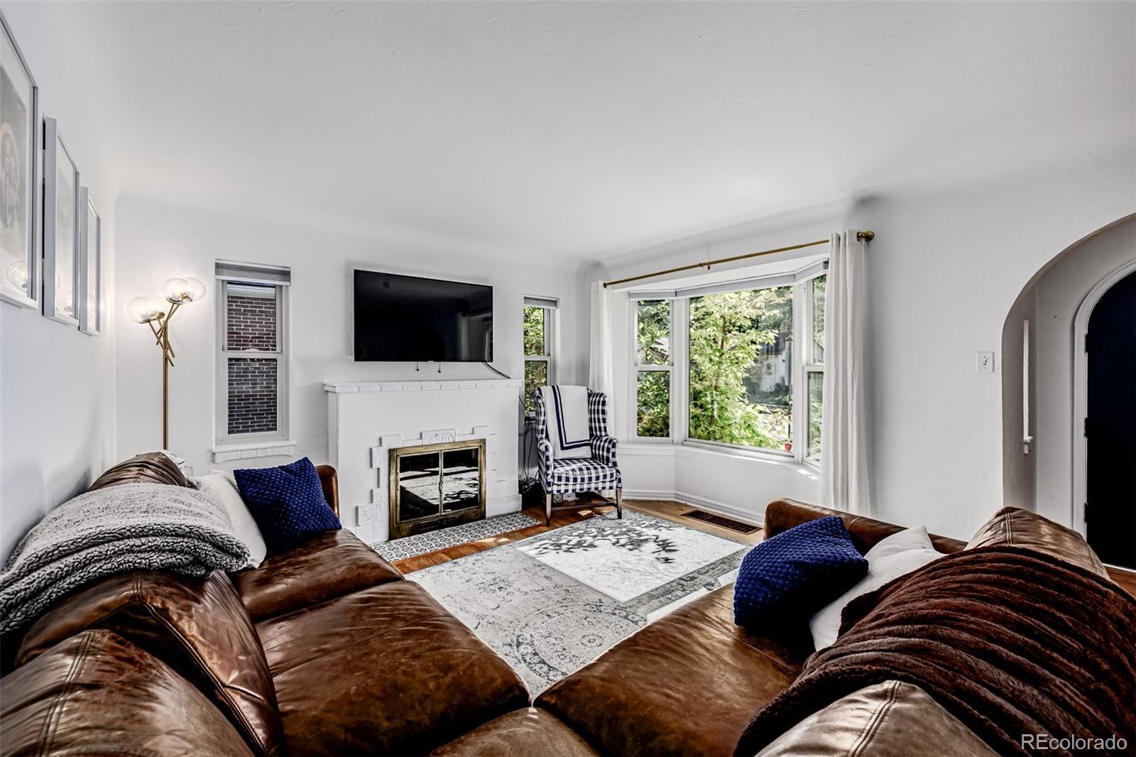 3015 E Mississippi Avenue