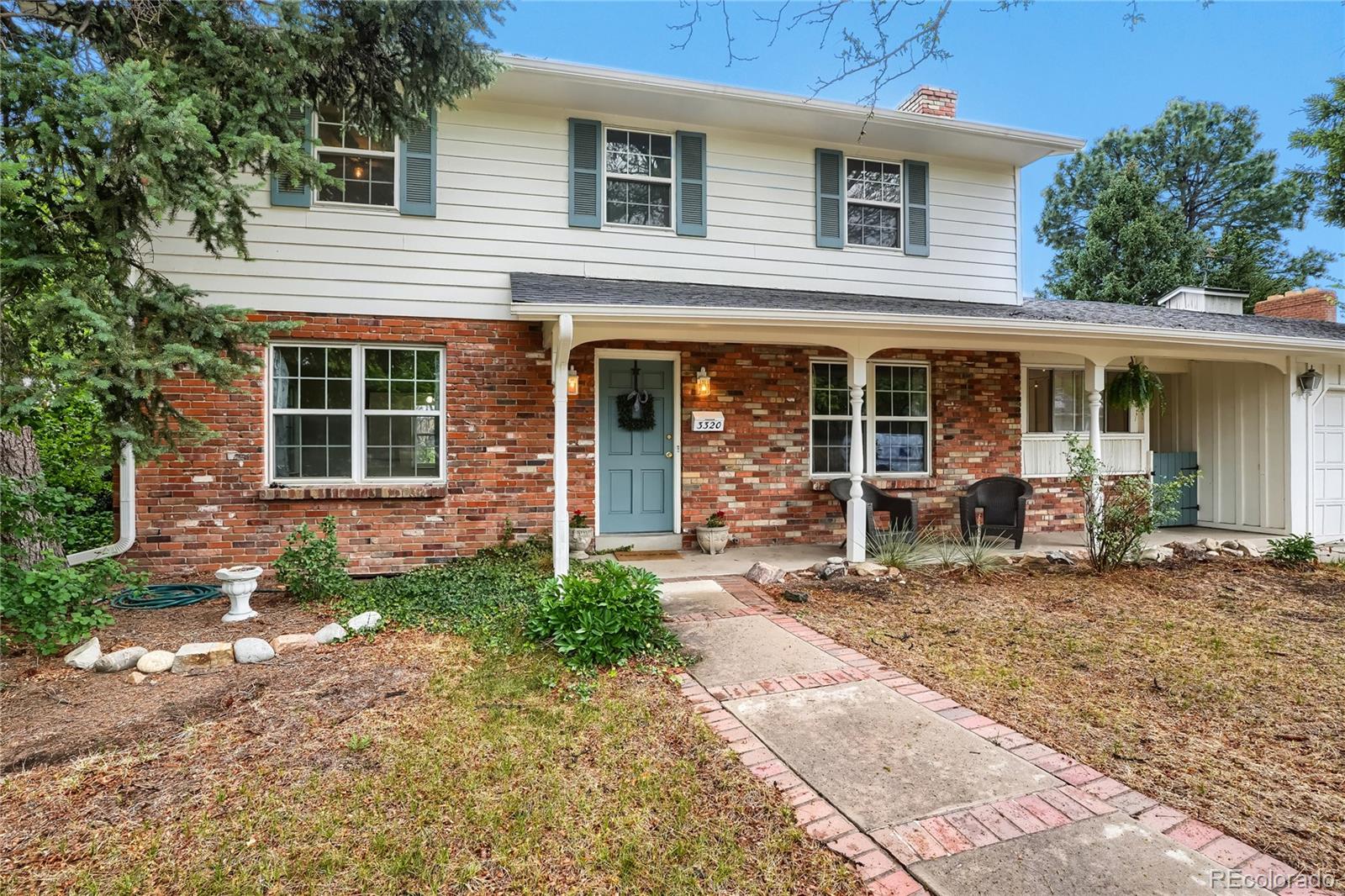 3320 S Locust Street