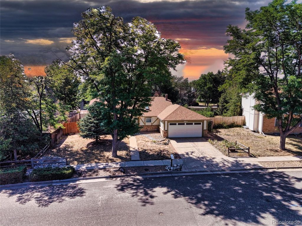 Photo of 3844 S Richfield Street, Aurora, CO 80013 (MLS # 8673296)