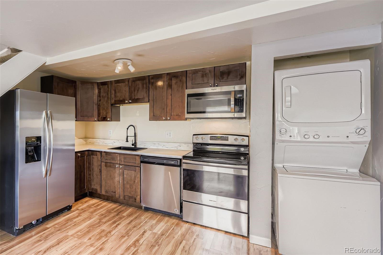 341 S Estes Street 32