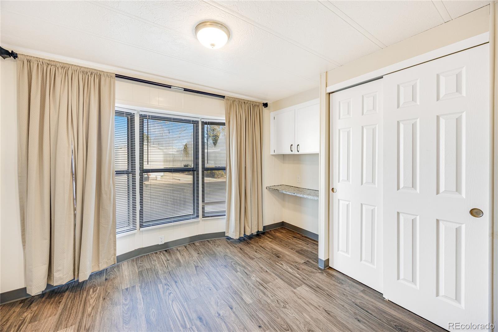 205 N Murray Boulevard