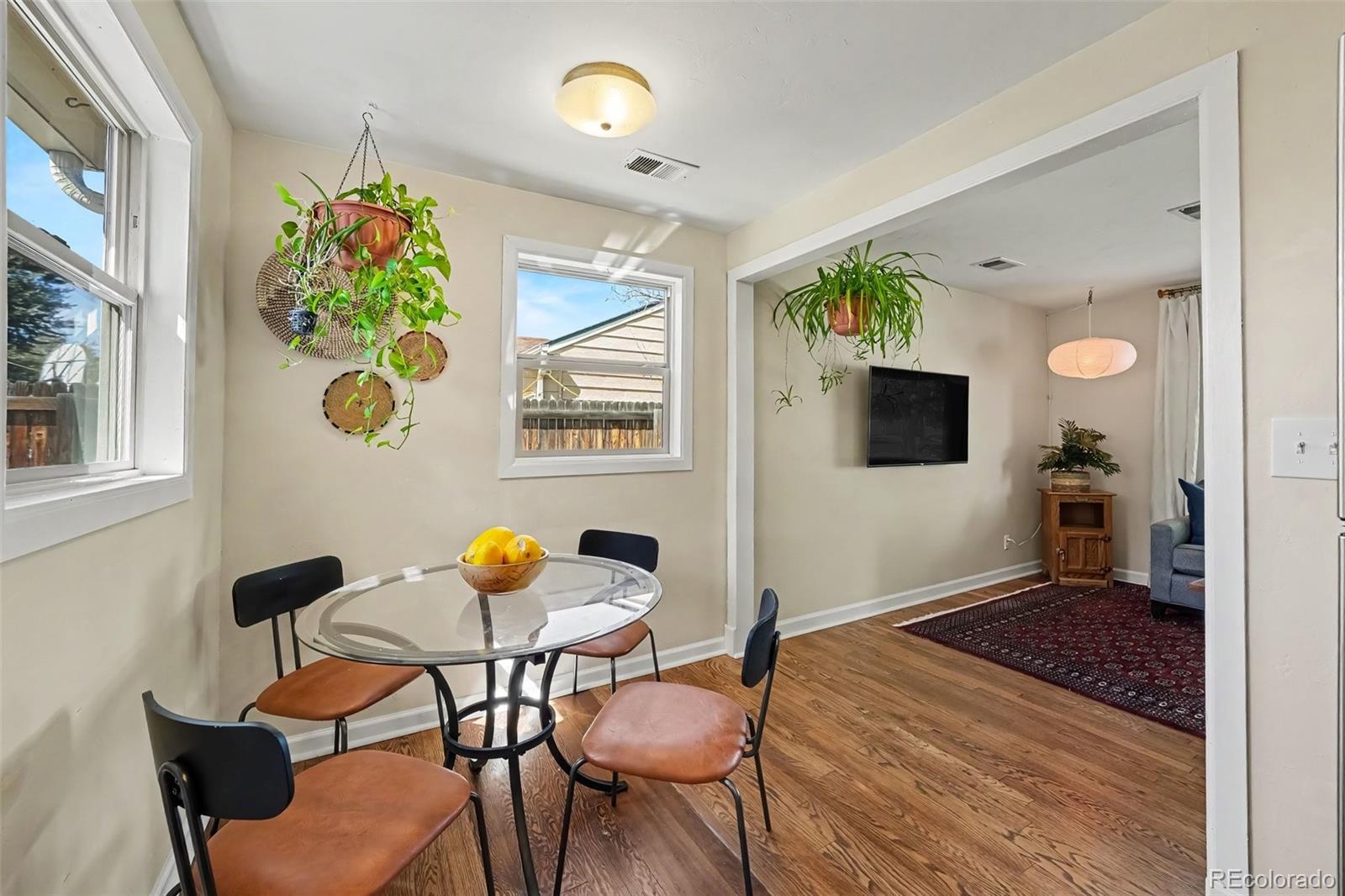 6400 W 45th Place