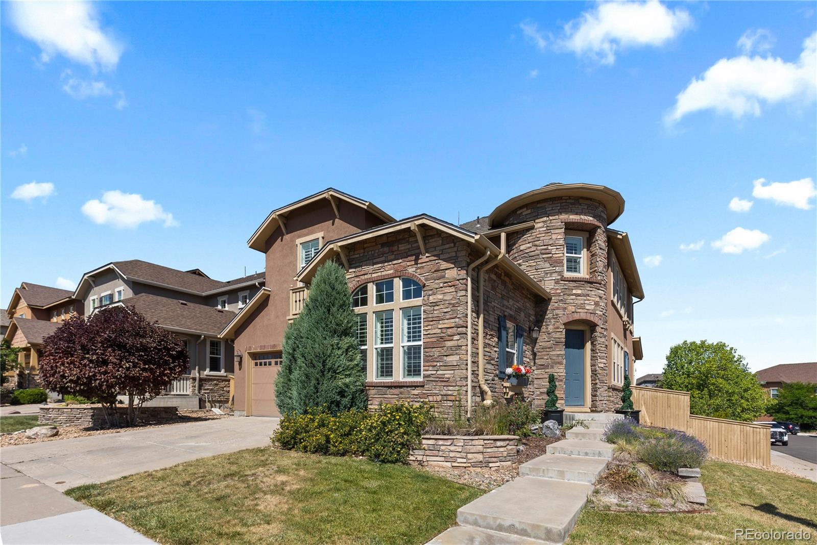 10840 Valleybrook Circle