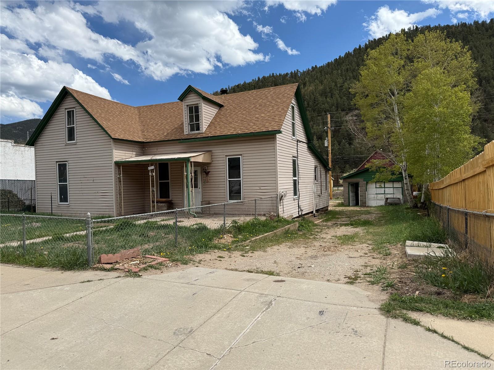 219 Colorado Boulevard