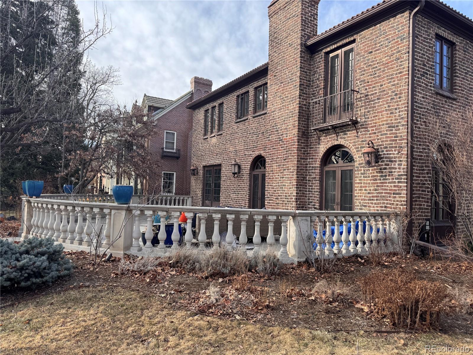 5335 E 17th Avenue Parkway