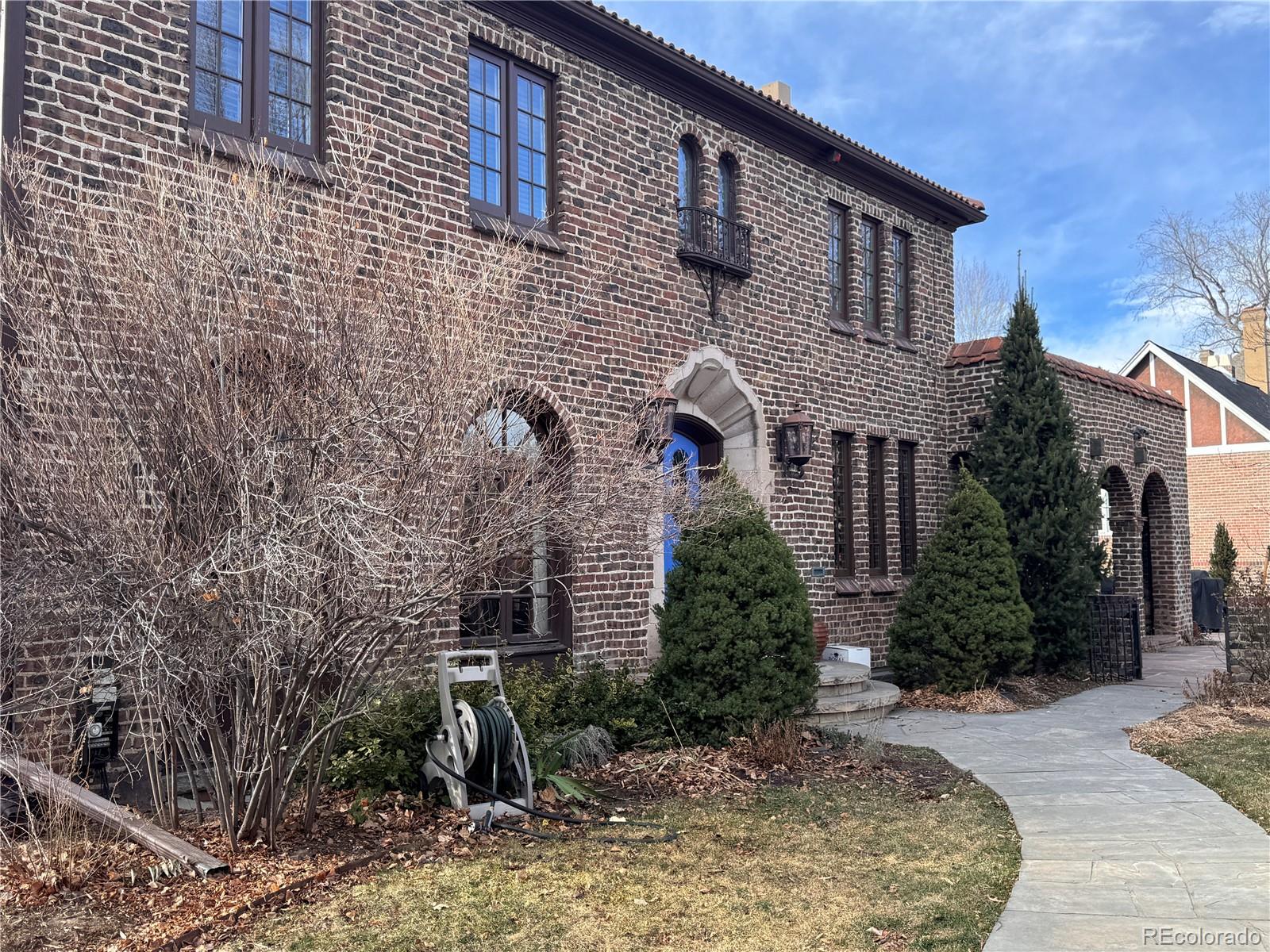 5335 E 17th Avenue Parkway