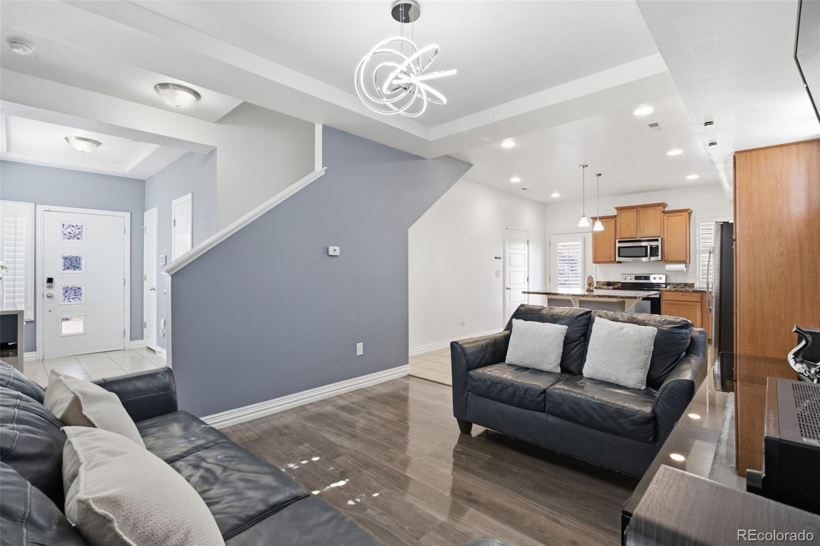 18619 E 50th Place