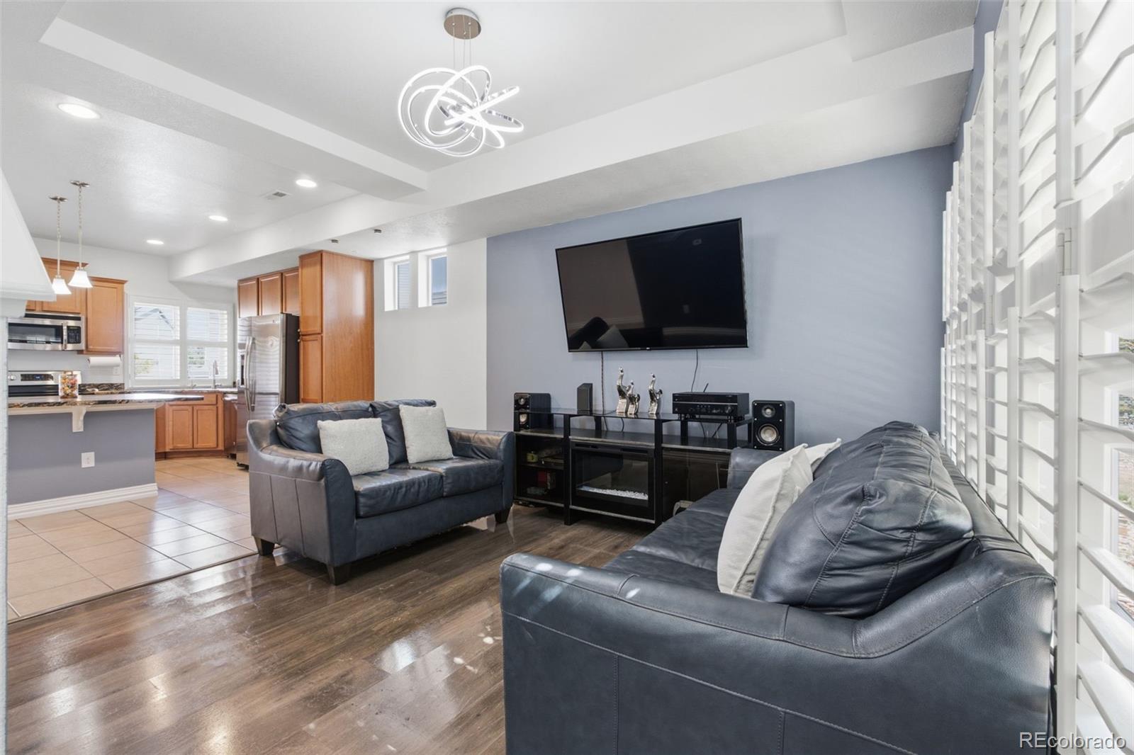 18619 E 50th Place