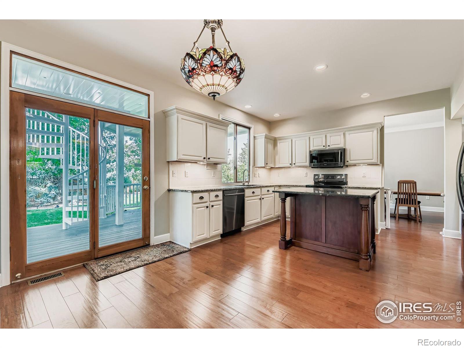 1612 Zinnia Circle