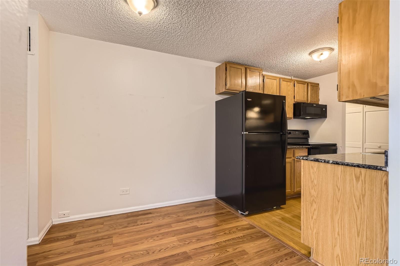 2325 S Linden Court 201, Denver, CO, 80222 4 2325 S Linden Court 201
