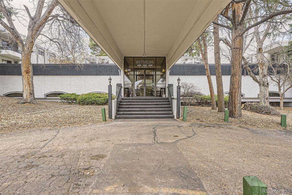listing image 0