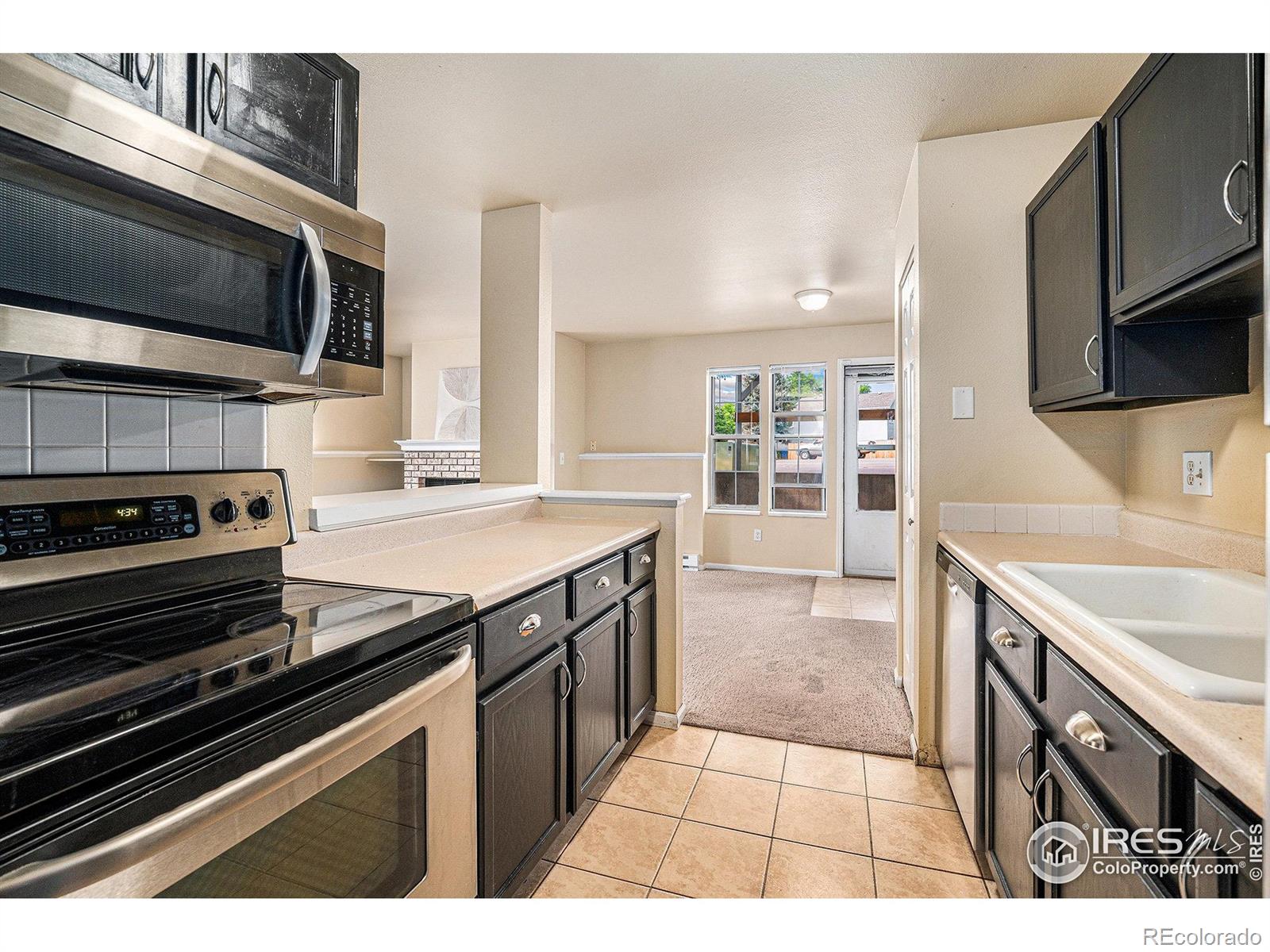 1601 W Swallow Road 1