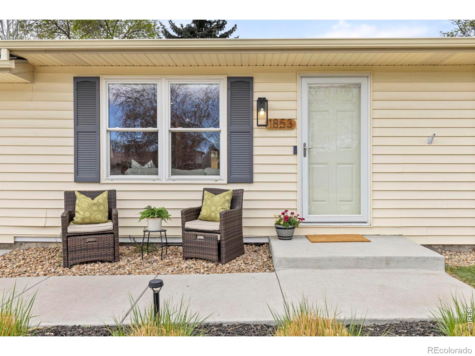 1853 Garfield Avenue