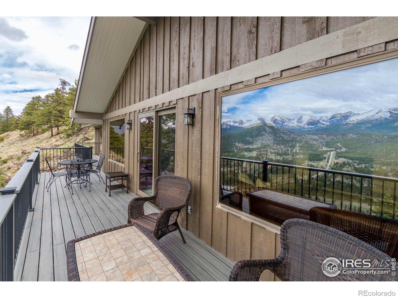 1761 Aspencliff Court 2
