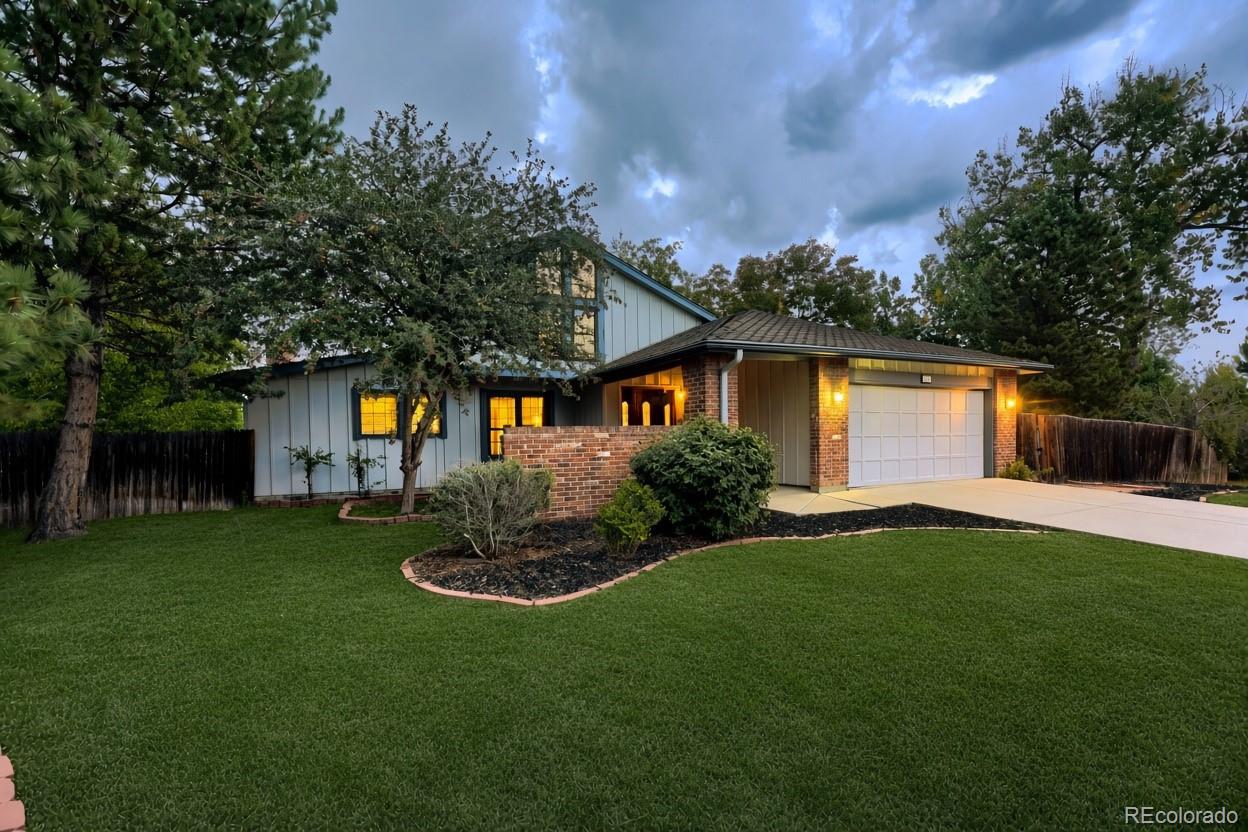8786 Iris Street