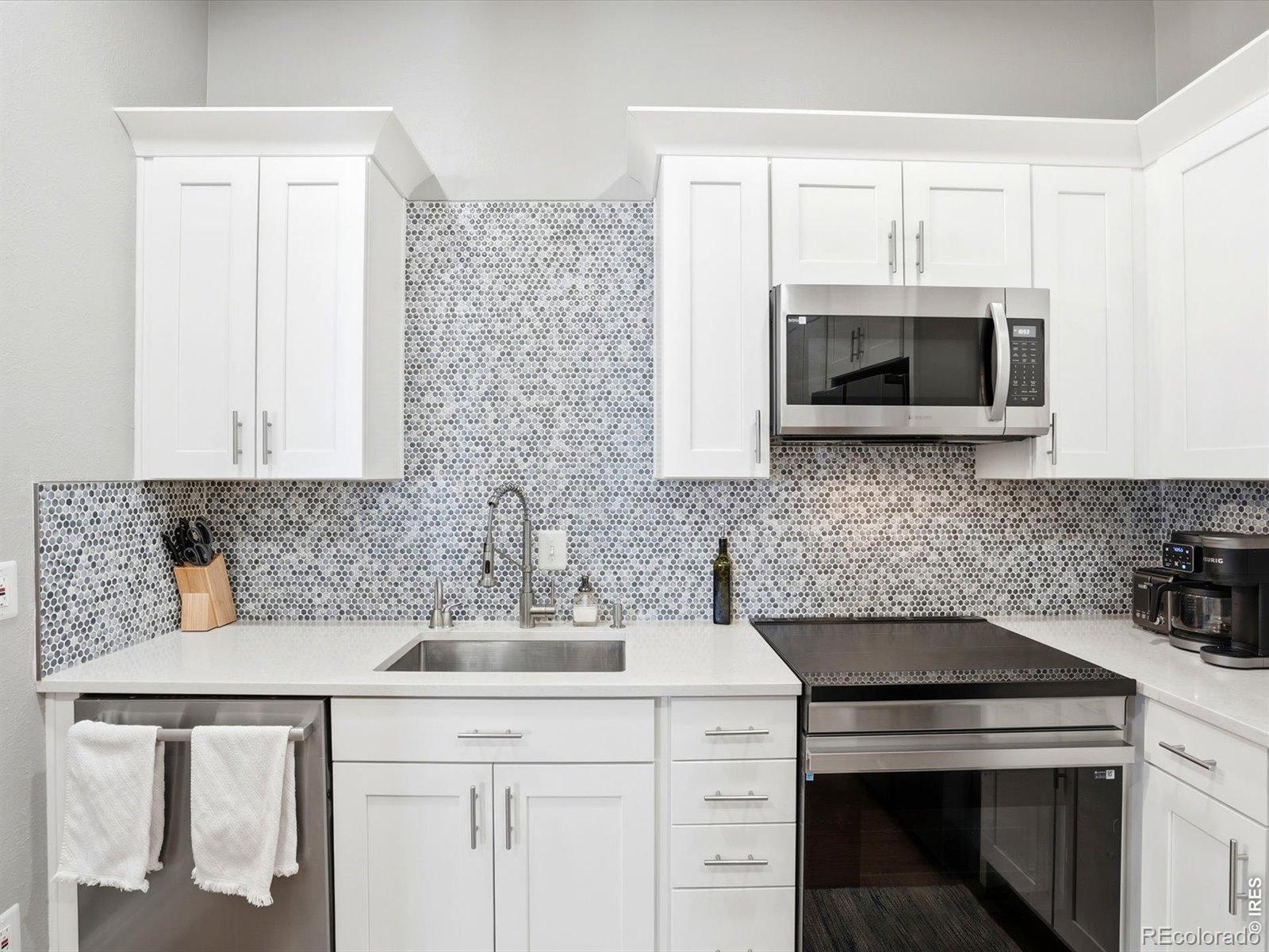 807 E 14th Avenue #2