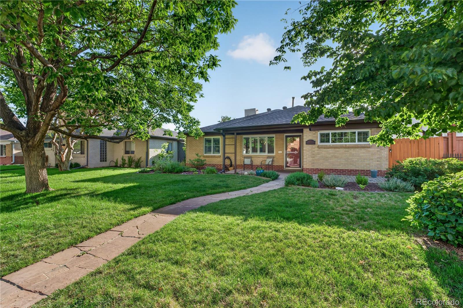 1135 Elm Street