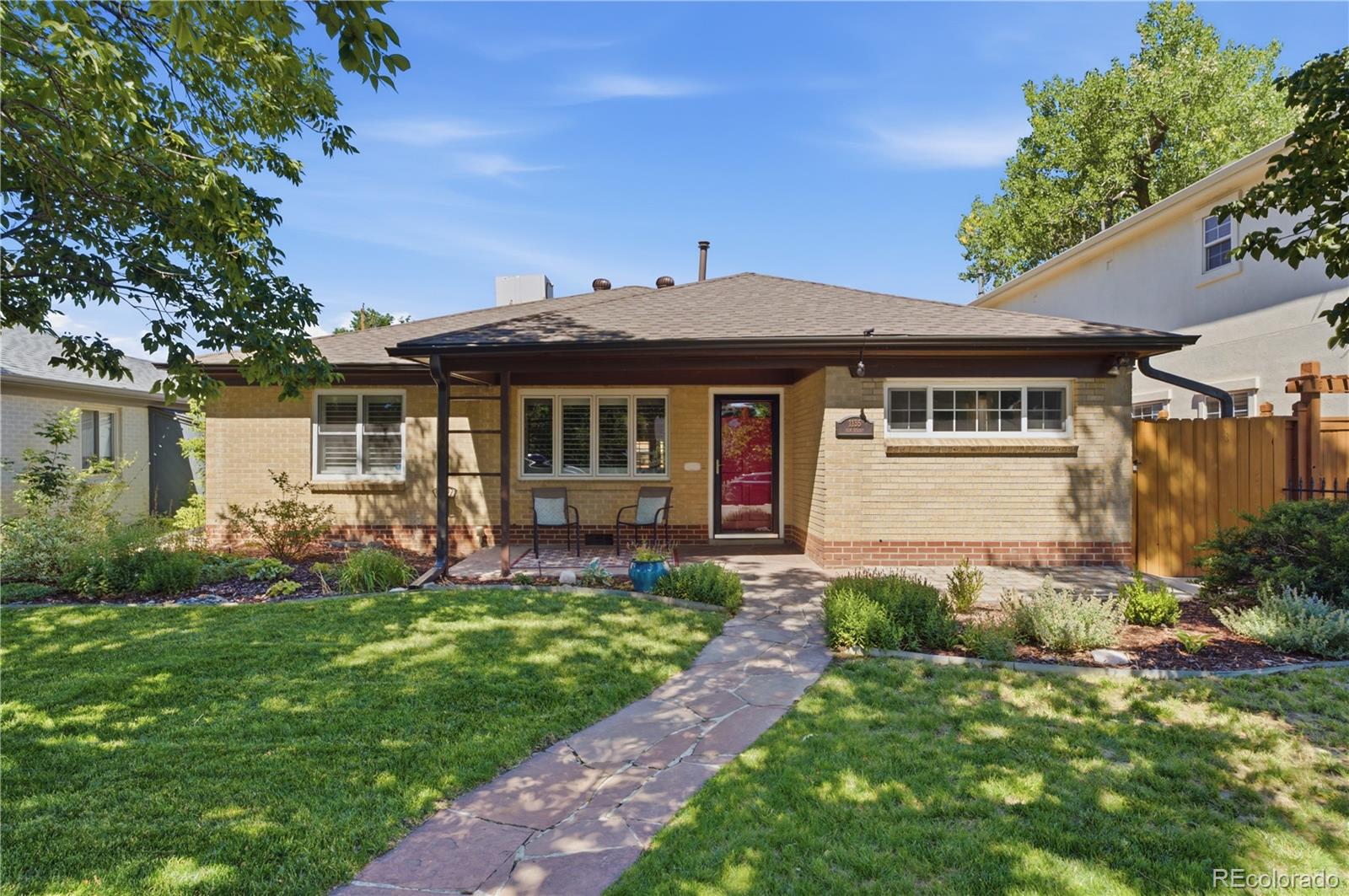 1135 Elm Street