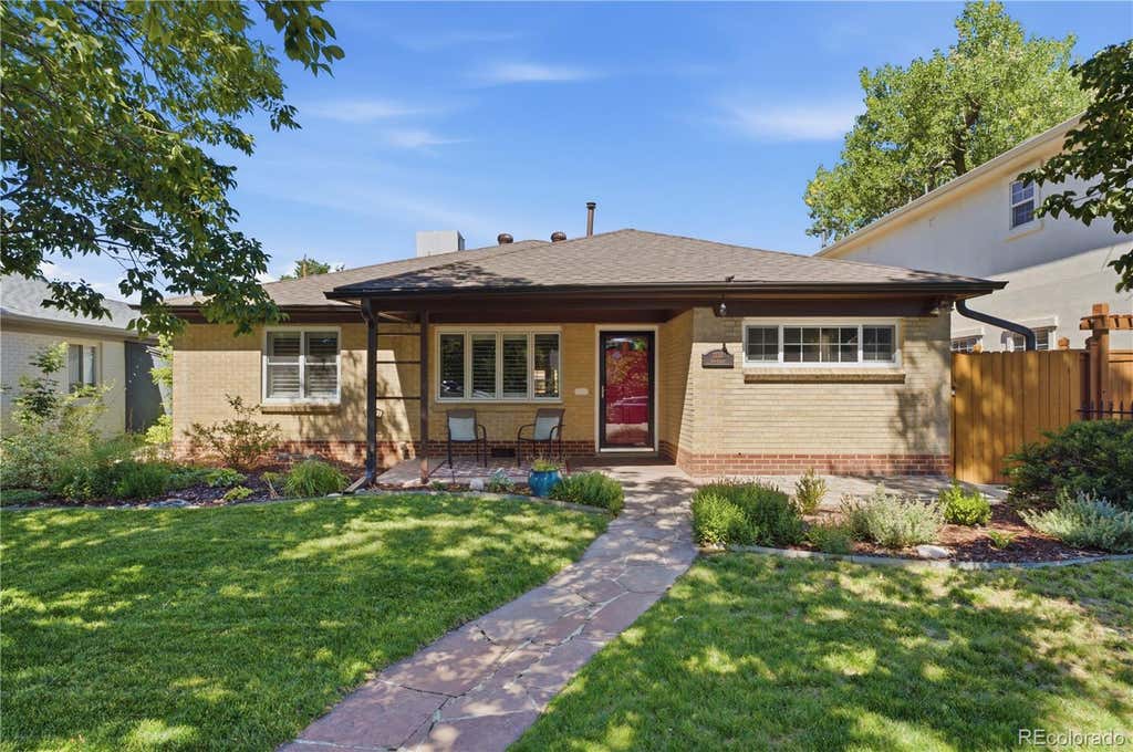 Photo of 1135 Elm Street, Denver, CO 80220 (MLS # 7820942)