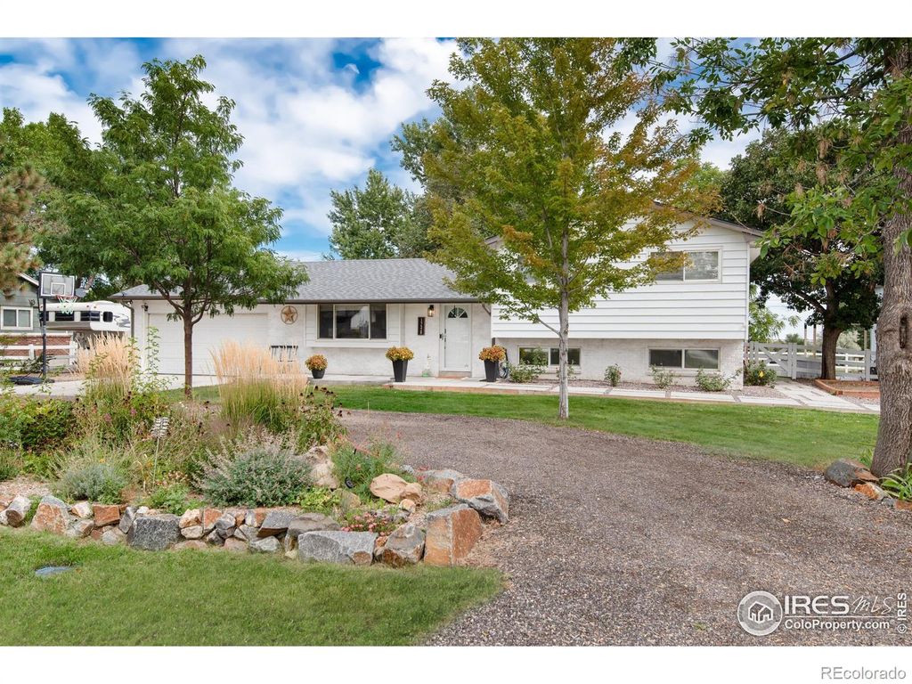 Photo of 15528 Navajo Street, Broomfield, CO 80023 (MLS # IR1044948)