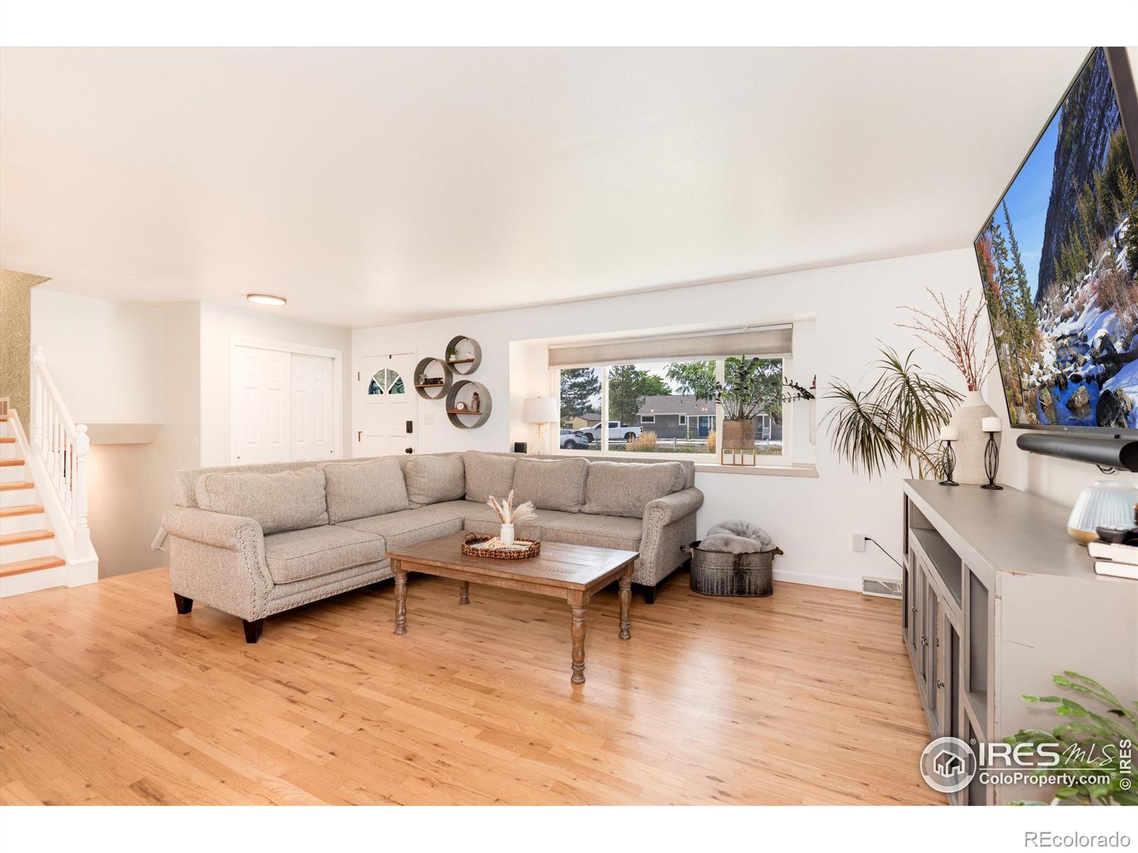 15528 Navajo Street