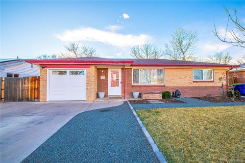 1543 S Benton Street Lakewood CO 80232