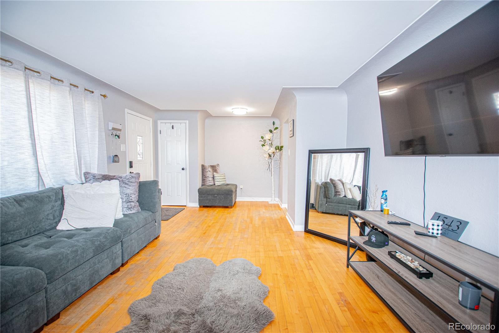 1543 S Benton Street