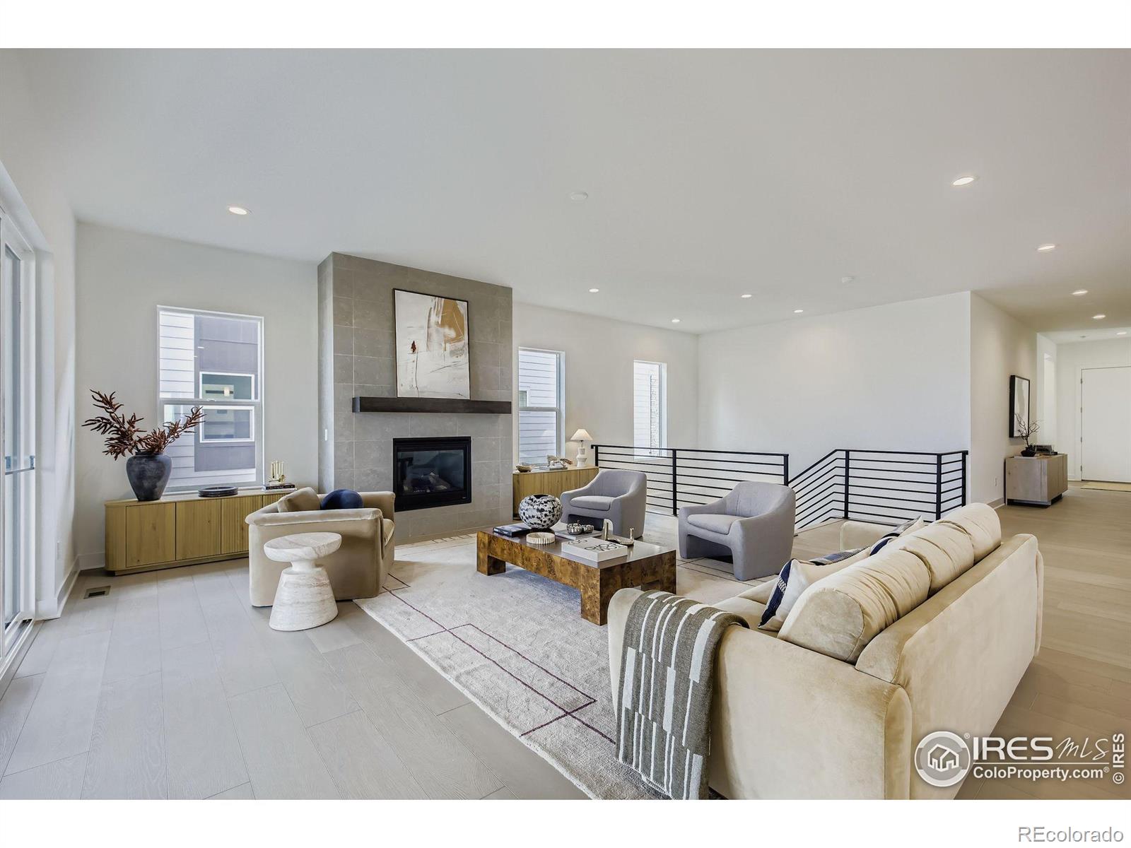 3120 Westcliff Drive