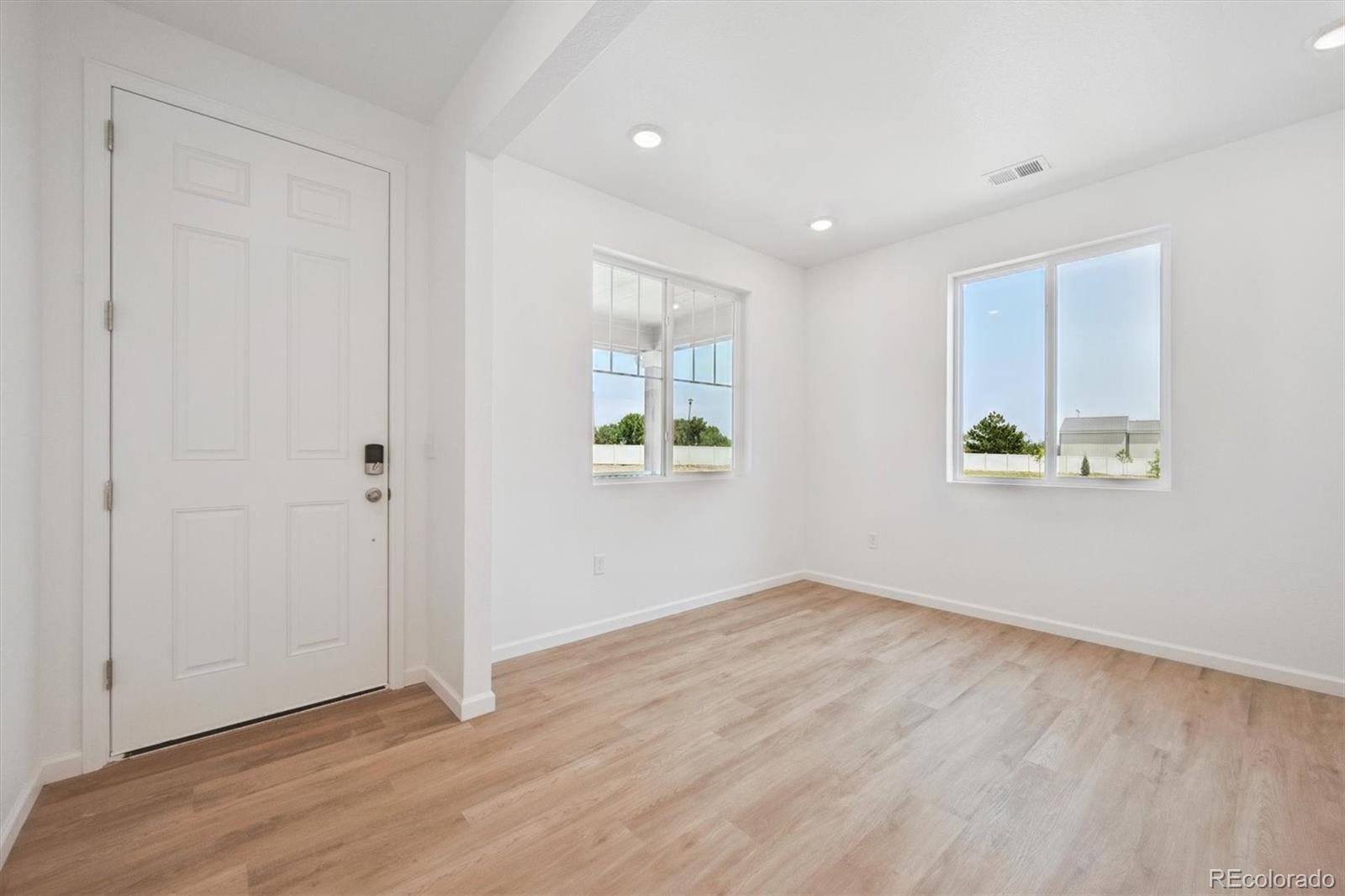 306 W Owen Avenue