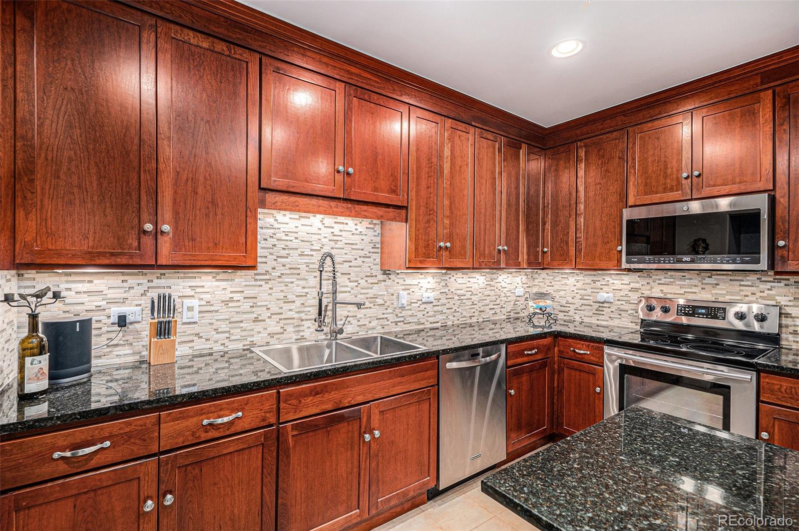4875 S Monaco Street 105, Denver, CO, 80237 3 4875 S Monaco Street 105