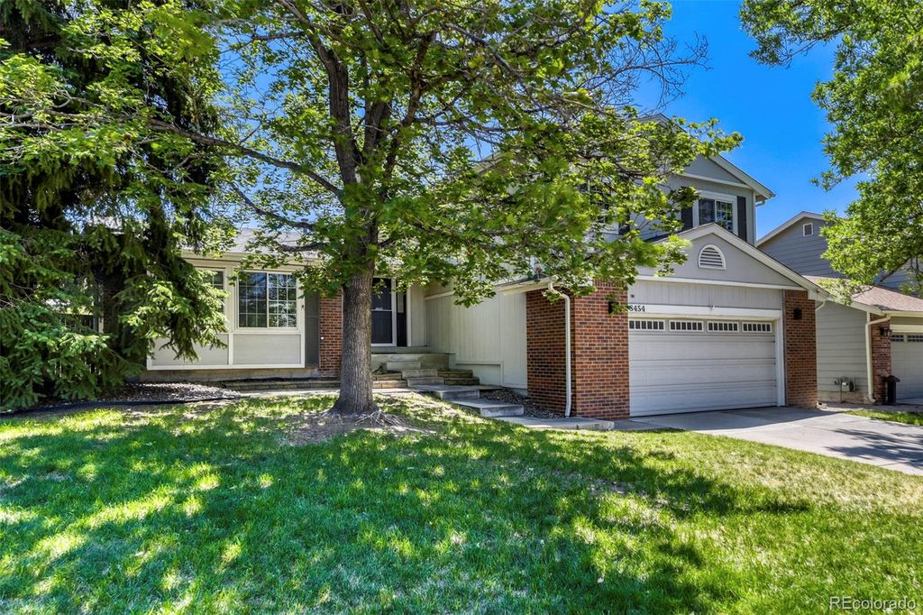 Photo of 8454 Tanglewood Street, Littleton, CO 80126 (MLS # 7398170)
