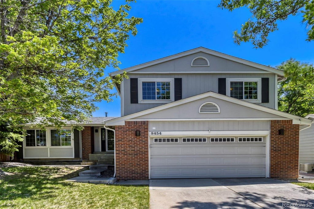 Photo of 8454 Tanglewood Street, Littleton, CO 80126 (MLS # 7398170)