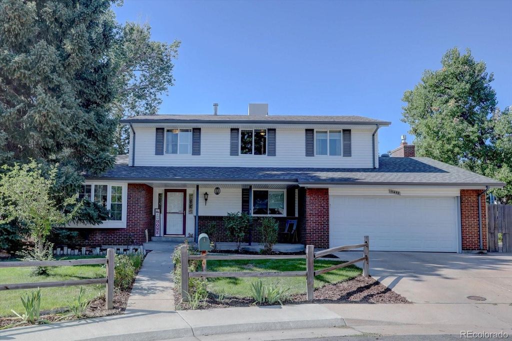 Photo of 11452 W Louisiana Avenue, Lakewood, CO 80237 (MLS # 8652536)