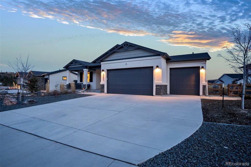 Photo of 4465 Mesa Top Drive, Monument, CO 80132 (MLS # 8067433)