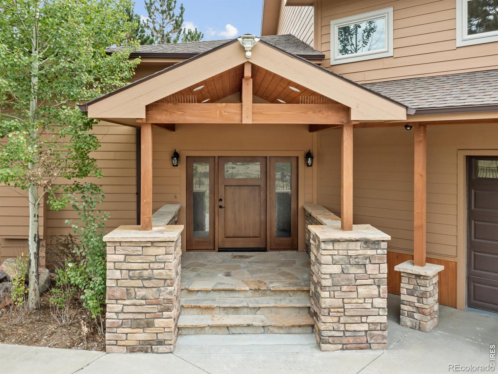 557 Grand Estates Drive