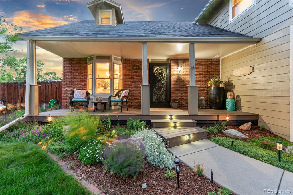 Photo of 8873 S Balsam Street, Littleton, CO 80128 (MLS # 8627406)