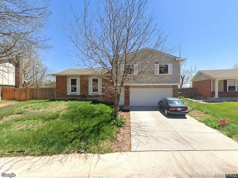 Photo of 7686 S Garland Street, Littleton, CO 80128 (MLS # 2999875)