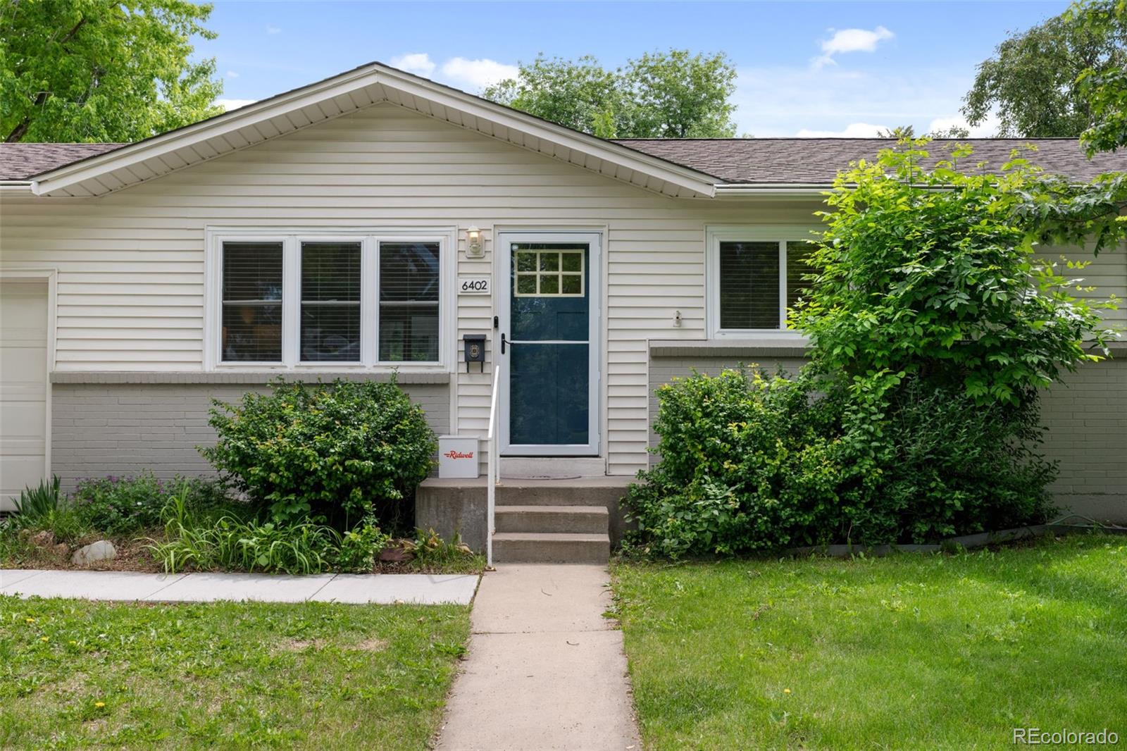 6402 Iris Court