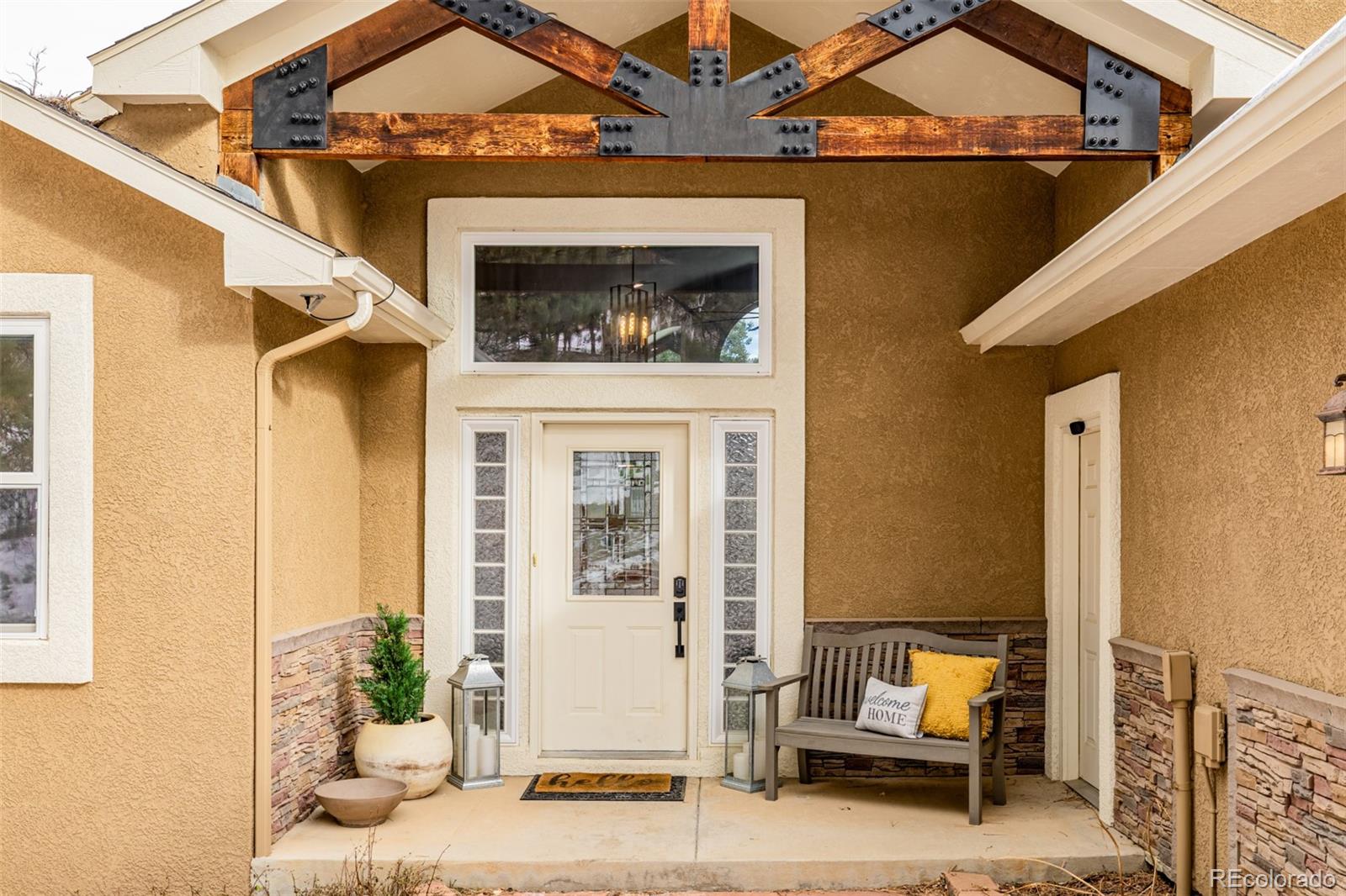 556 Crystola Court