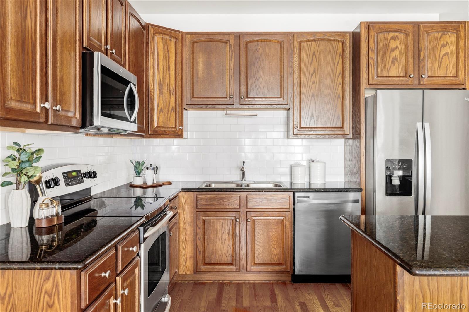 1950 N Logan Street 1013