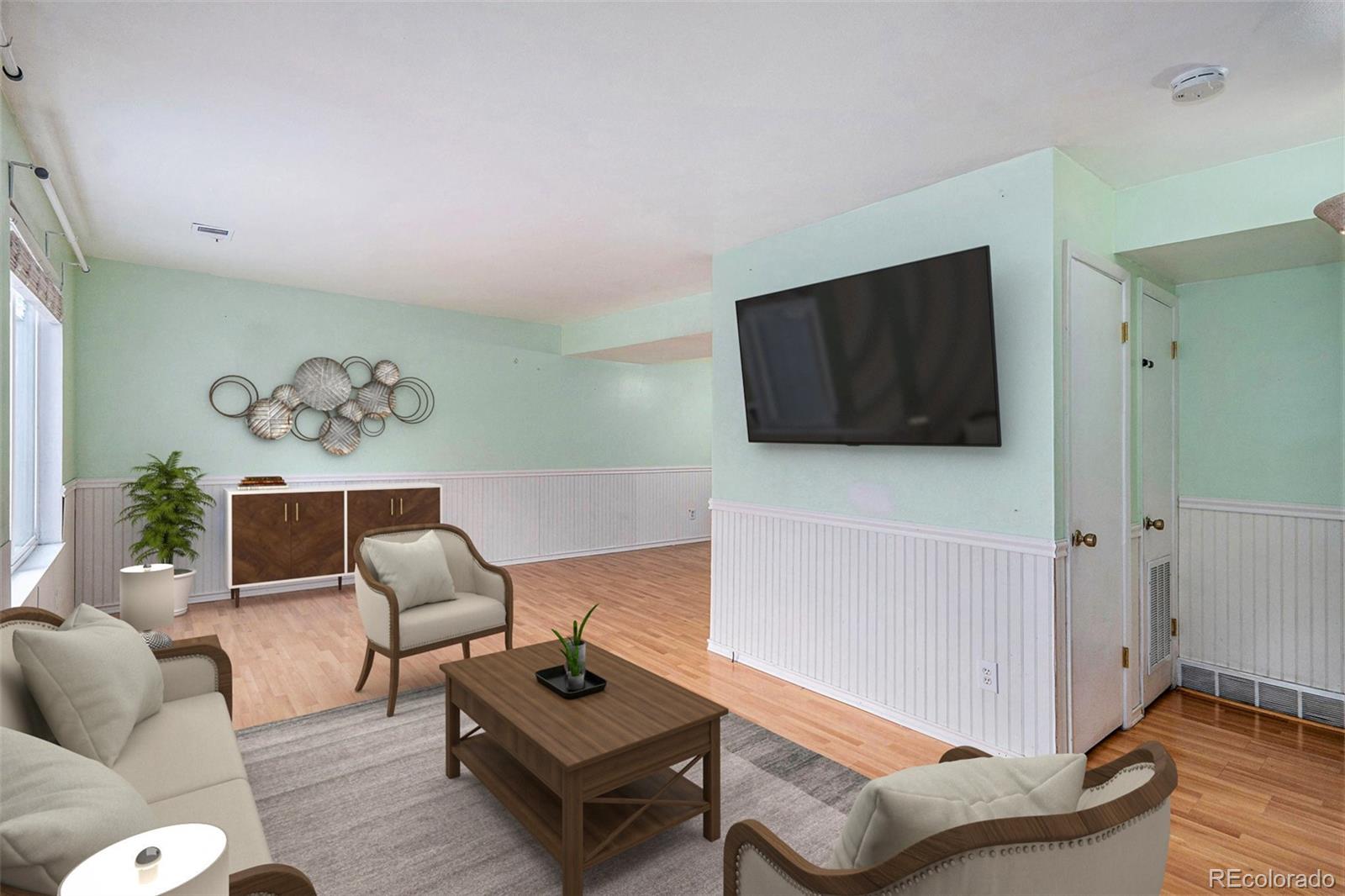 15332 E Temple Place