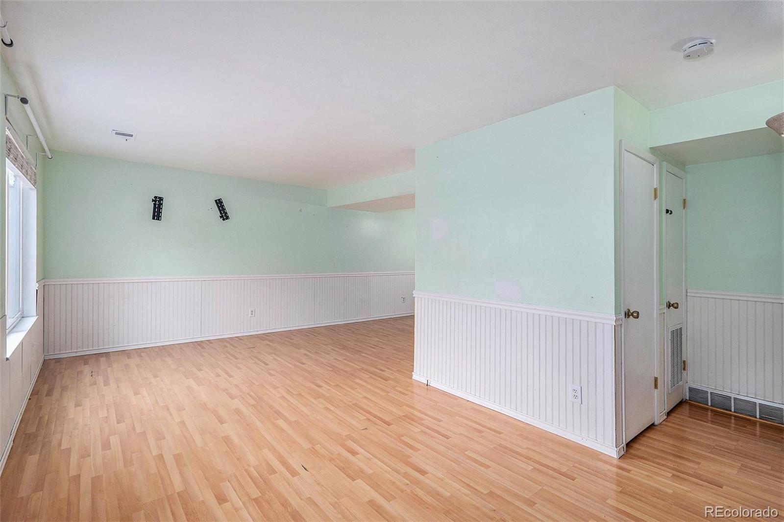 15332 E Temple Place