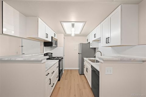 1792 S Pitkin Circle A Aurora CO 80017