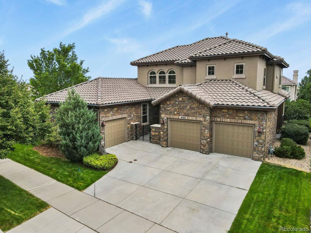 Photo of 14976 W Warren Avenue, Lakewood, CO 80228 (MLS # 8570131)